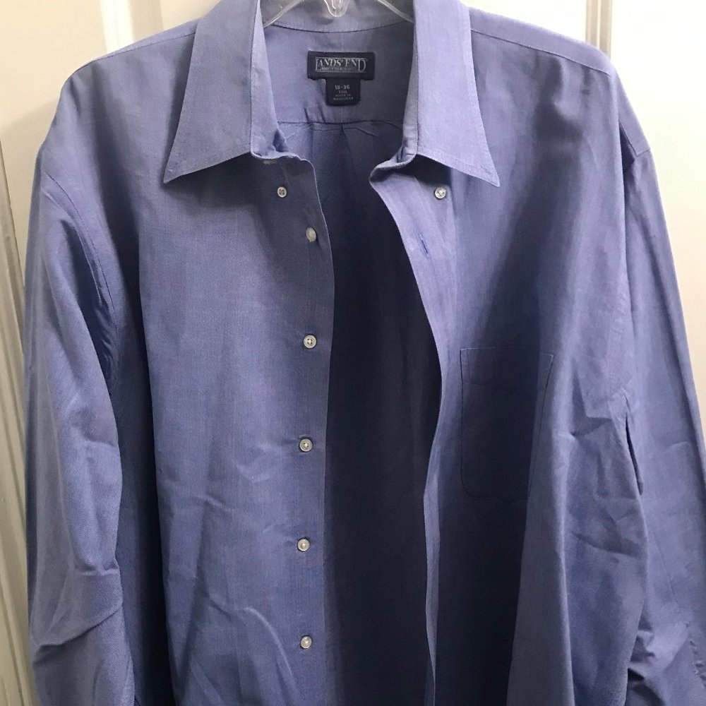 Lands’ End Mens button down  shirt 16 1/2 x15  100% cotton